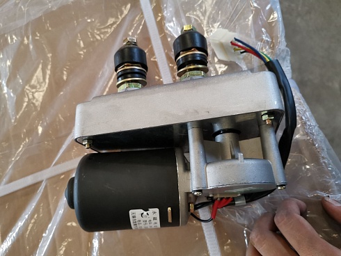 Привод стеклоочистителя ZD2530-62EH